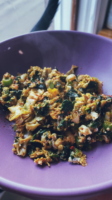 Harissa Cabbage Scramble